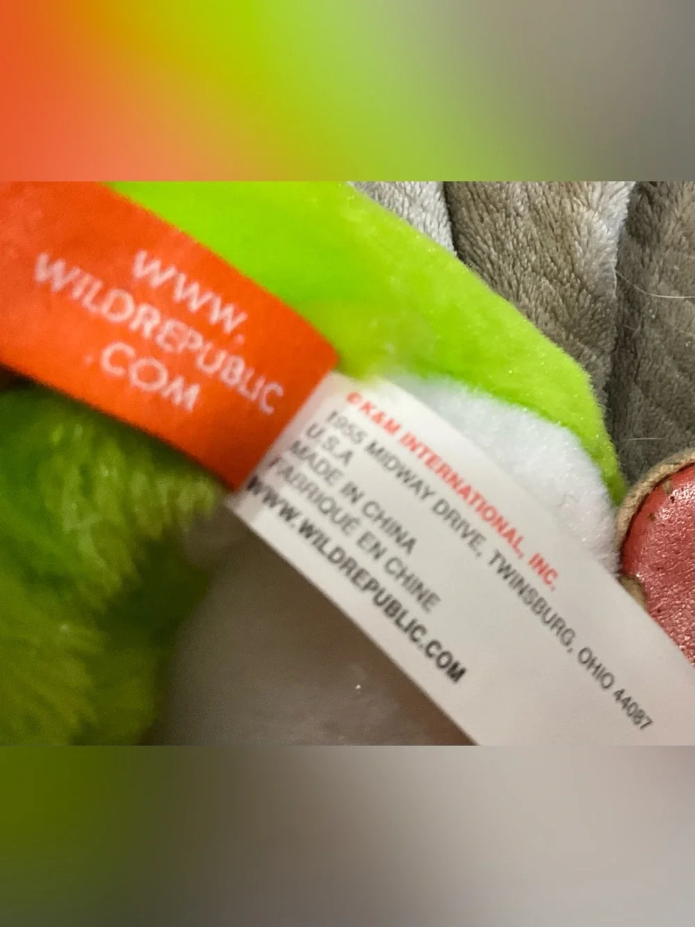 Wild Republic:cuddle skin bright green ‘’Red Eyed” sitting 12’’ tree Plush Frog